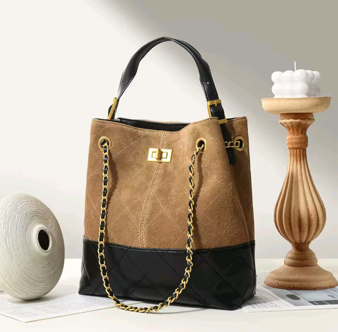 EMMA borsa a secchiello in pelle