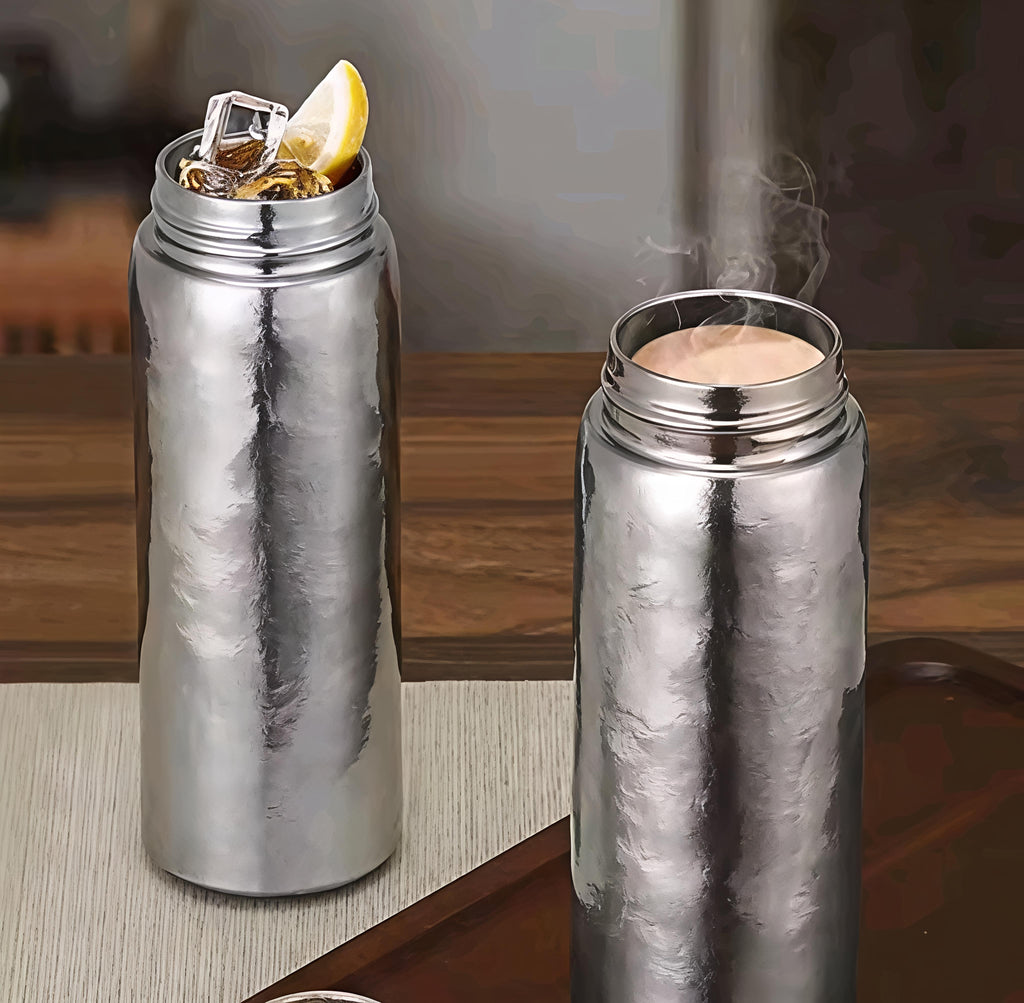 Bottiglia Termica in Titanio Premium - Isolamento Sottovuoto